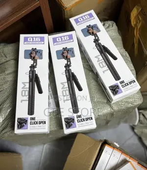 Q16 Smart Tracking Tripod Stand