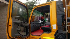 Fuso Tipper 6d17