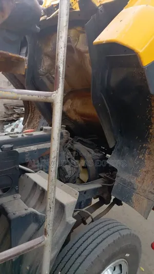Fuso Tipper 6d17