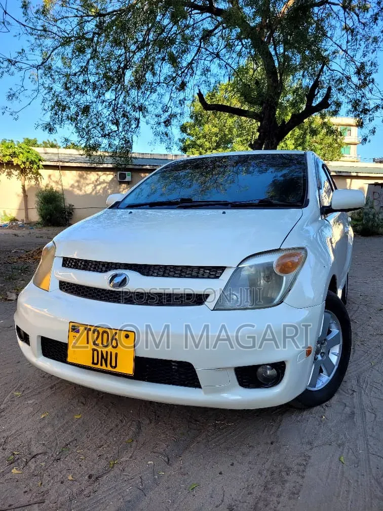 Toyota IST 2005 Pearl