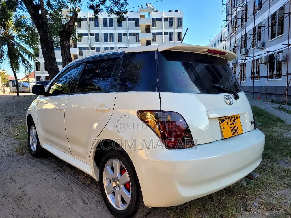 Toyota IST 2005 Pearl