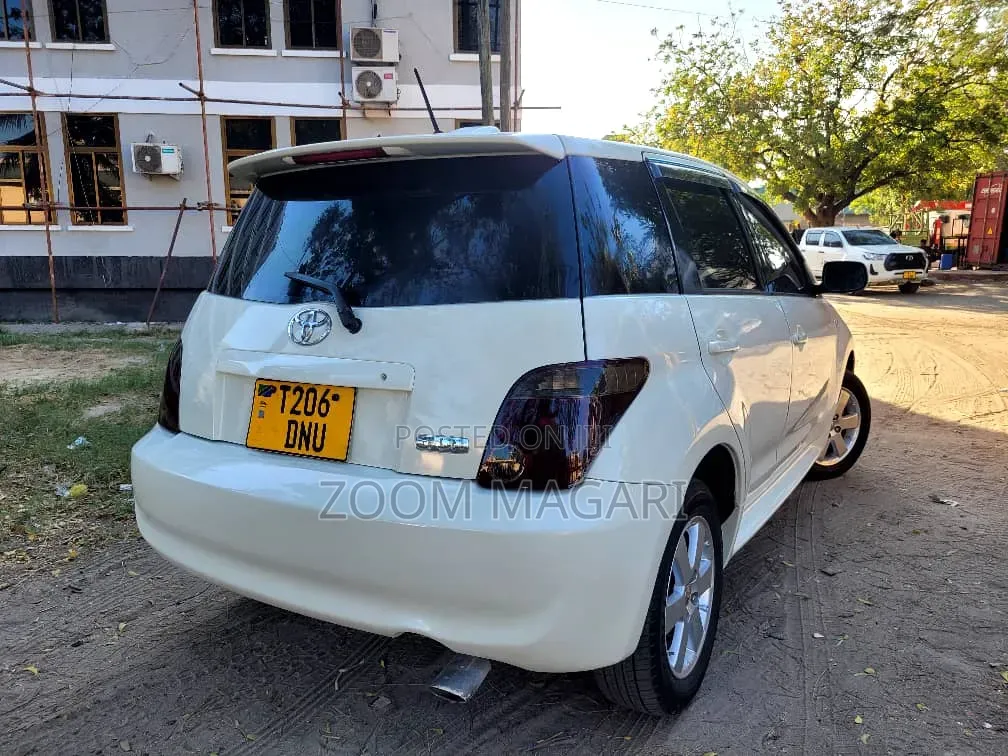 Toyota IST 2005 Pearl