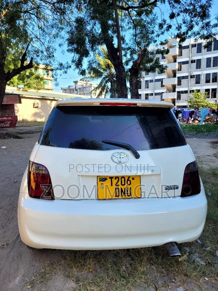 Toyota IST 2005 Pearl