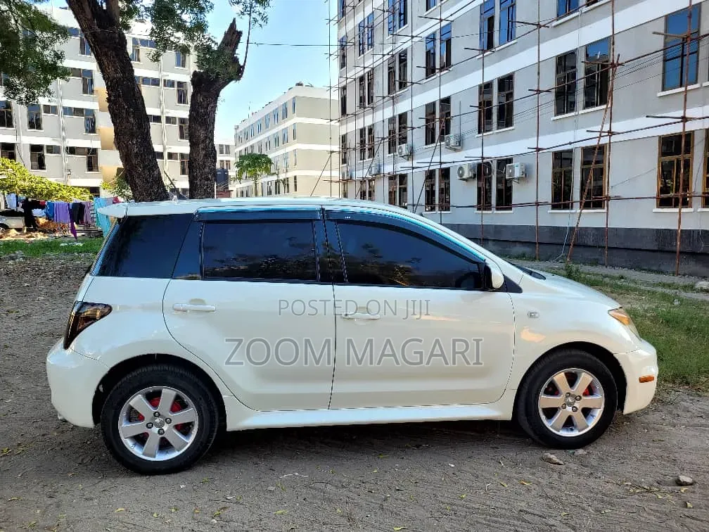Toyota IST 2005 Pearl