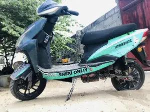 Motorcycle 2023 Green
