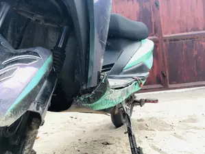 Motorcycle 2023 Green