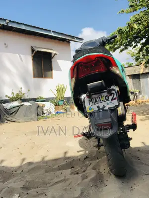 Motorcycle 2023 Green