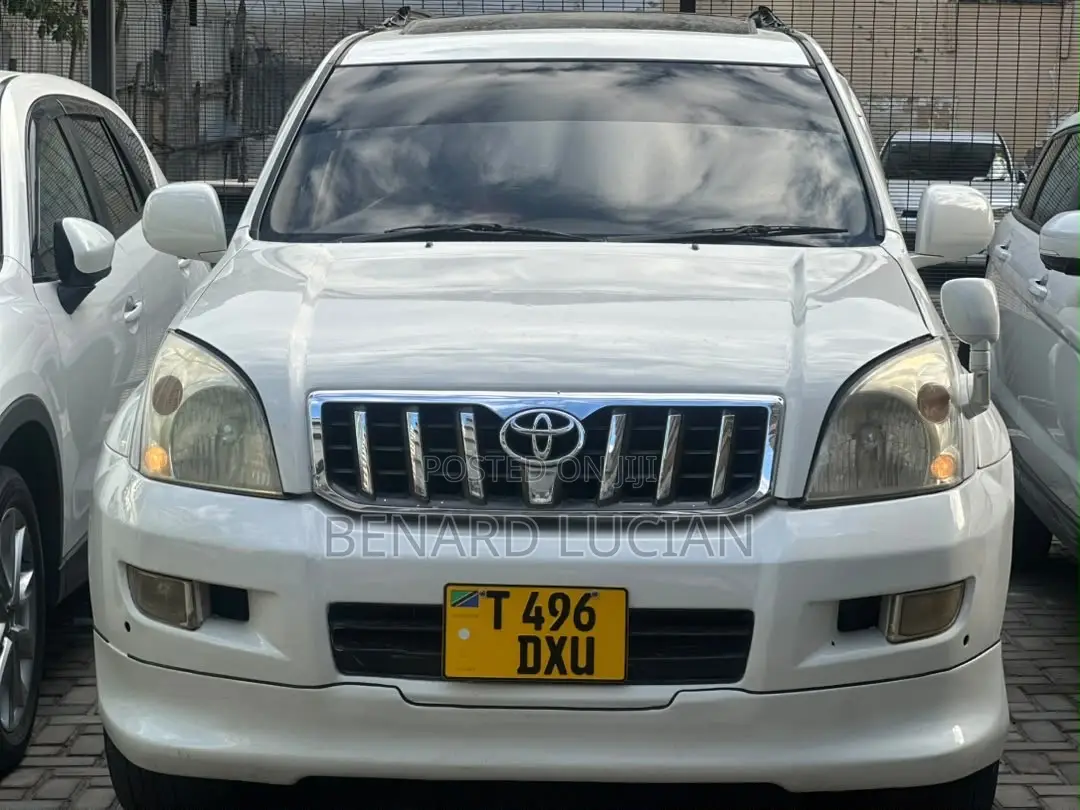 Toyota Land Cruiser Prado 2005 White