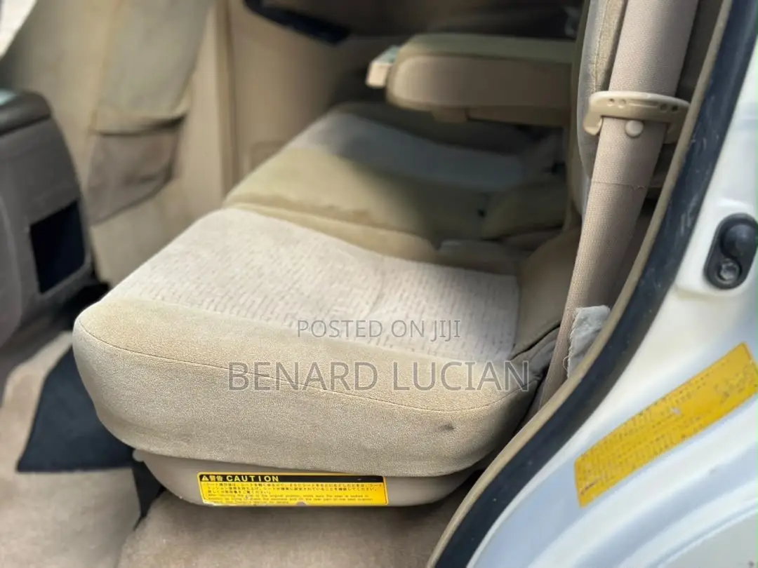 Toyota Land Cruiser Prado 2005 White
