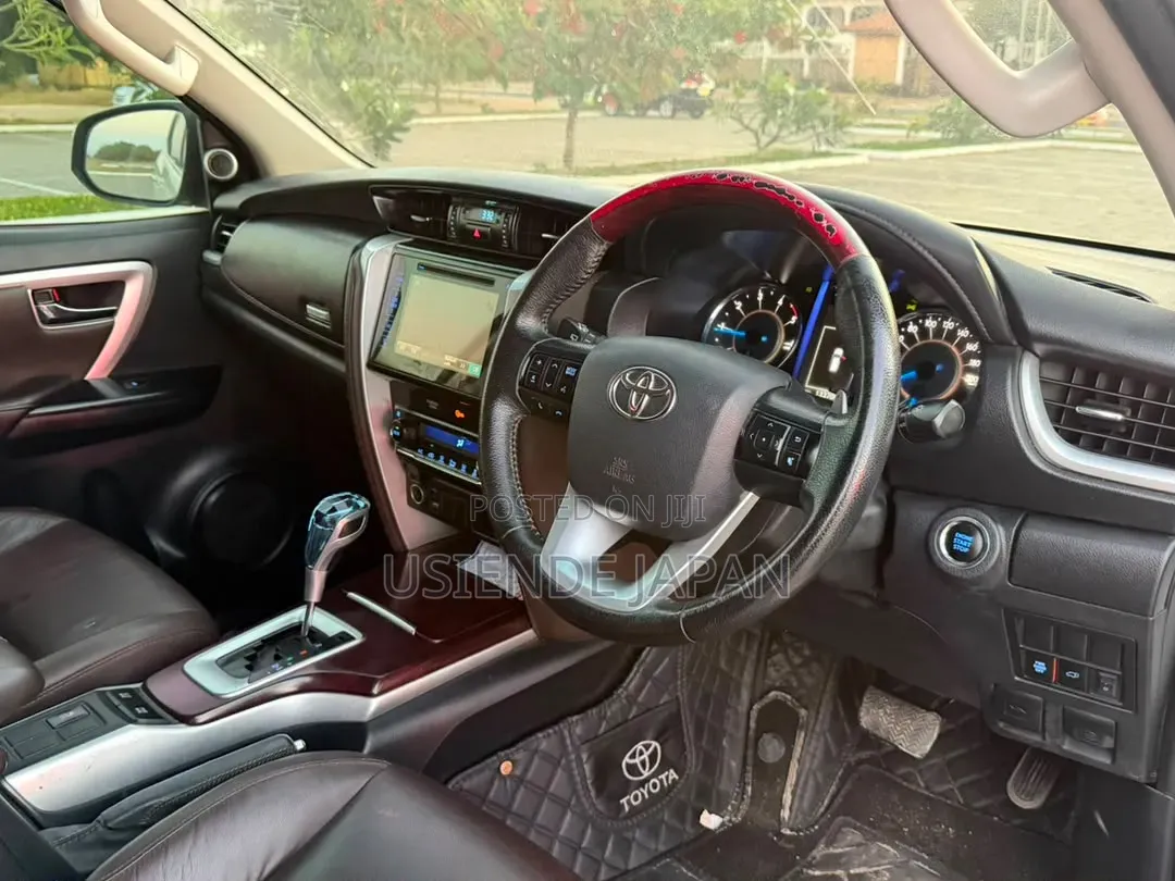 Toyota Fortuner 2018 White