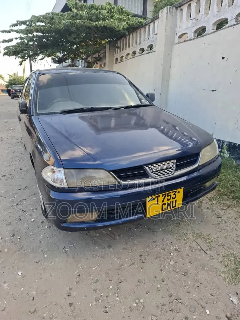 Toyota Carina 2000 Blue