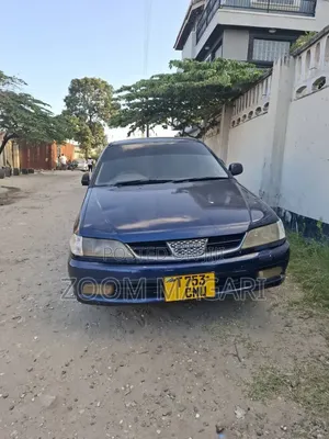 Toyota Carina 2000 Blue