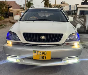 Toyota Harrier 2002 Silver