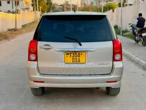 Toyota Raum 2005 Beige