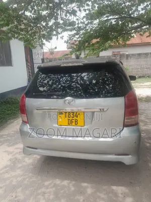 Toyota Wish 2005 Silver
