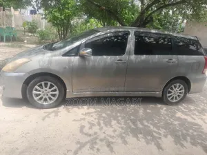 Toyota Wish 2005 Silver