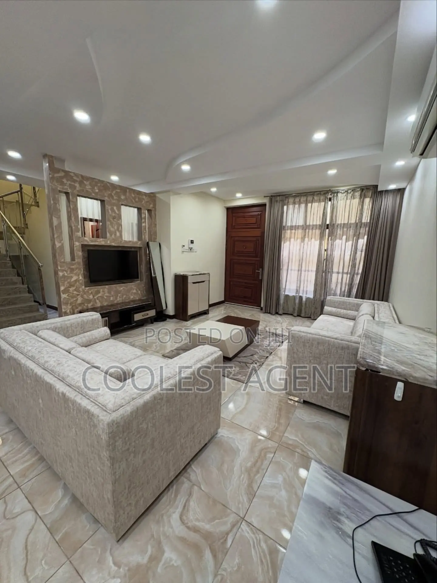 Furnished 3bdrm Villa in Coolest Estate for rent