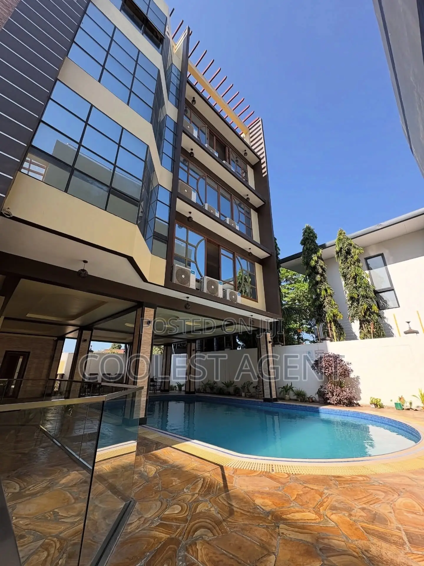 Furnished 3bdrm Villa in Coolest Estate for rent