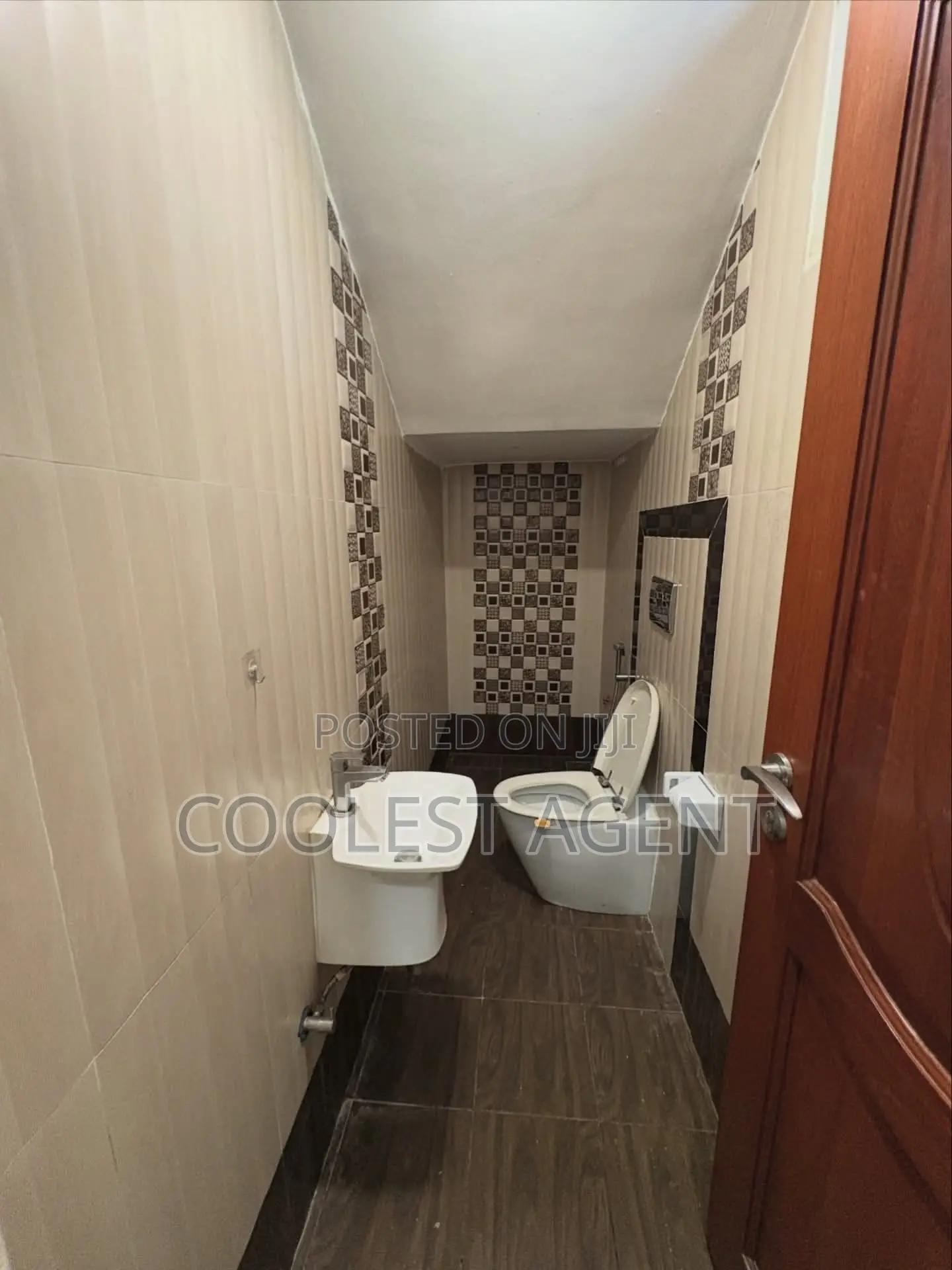 Furnished 3bdrm Villa in Coolest Estate for rent