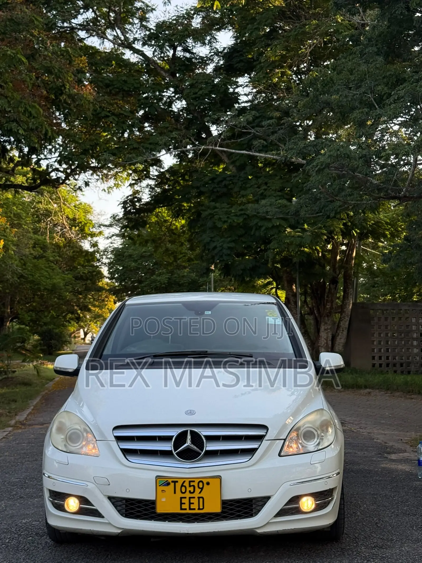Mercedes-Benz B-Class B180 Petrol 2009 White