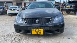 Toyota Crown Royale 2005 Black