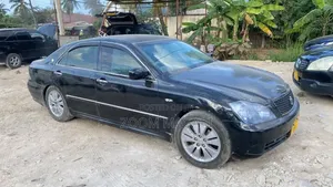Toyota Crown Royale 2005 Black