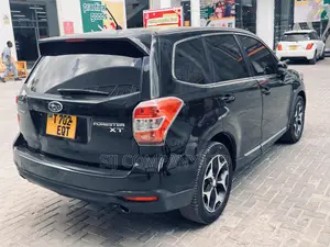 Subaru Forester 2012 Black