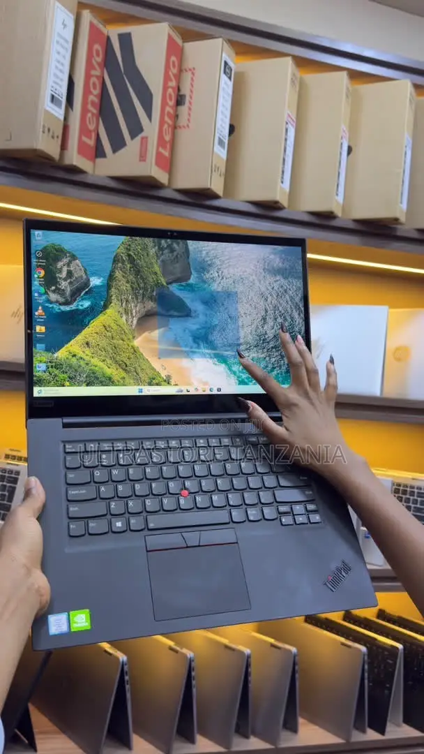 New Laptop Lenovo ThinkPad X1 16GB Intel Core i7 SSD 512GB