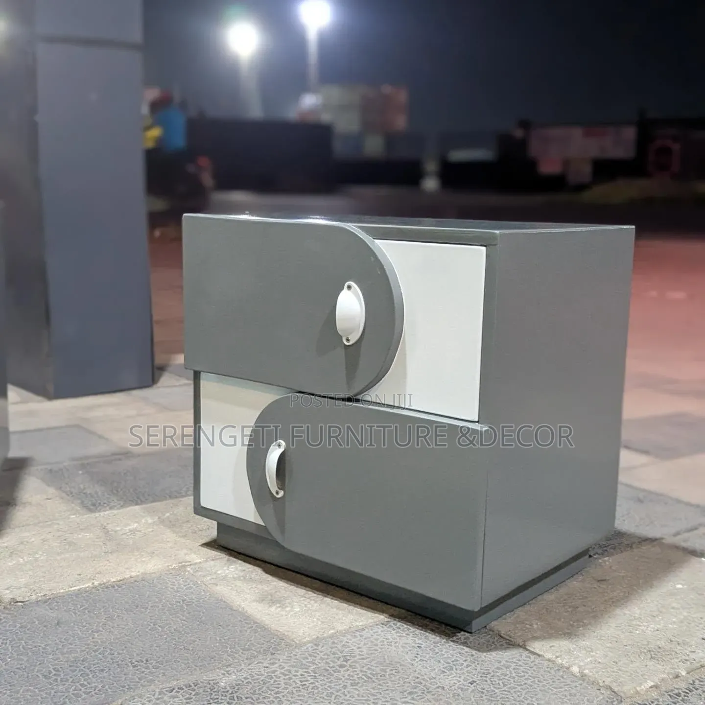 Quality Designed Sidetable