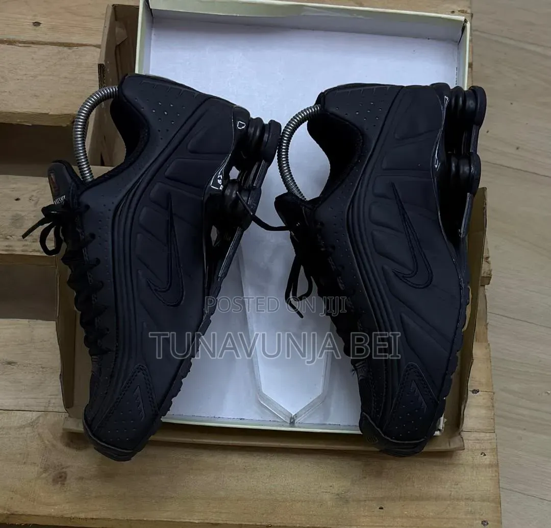 Nike Shox Sneakers