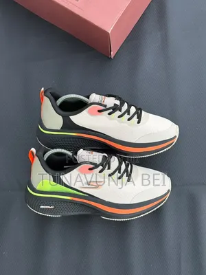 Sketchers Sneakers 👟 Quality