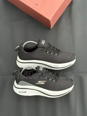 Sketchers Sneakers 👟 Quality