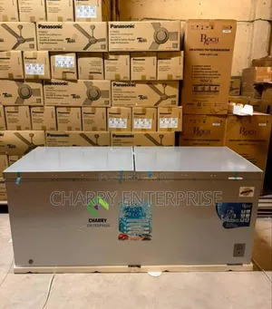 Roch Chest Freezer RCF-910g-E
With 801L
For Business, Butcher Etc