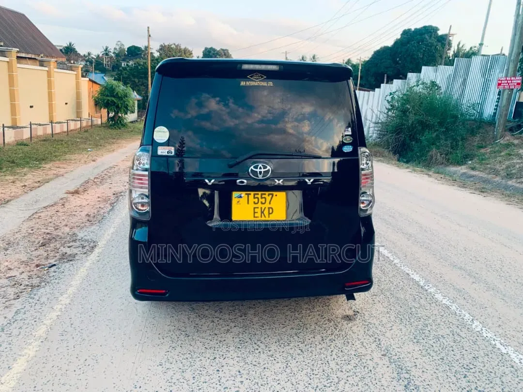 New Toyota Voxy 2009 Black
