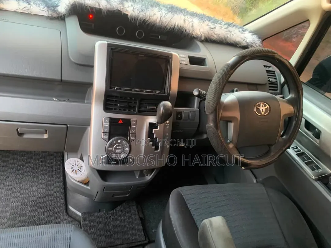 New Toyota Voxy 2009 Black