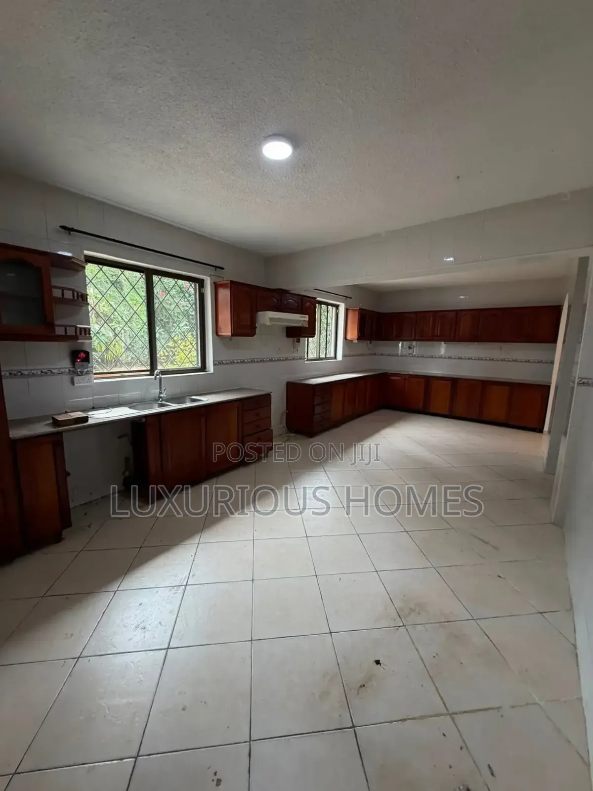 5bdrm House in Masaki for rent