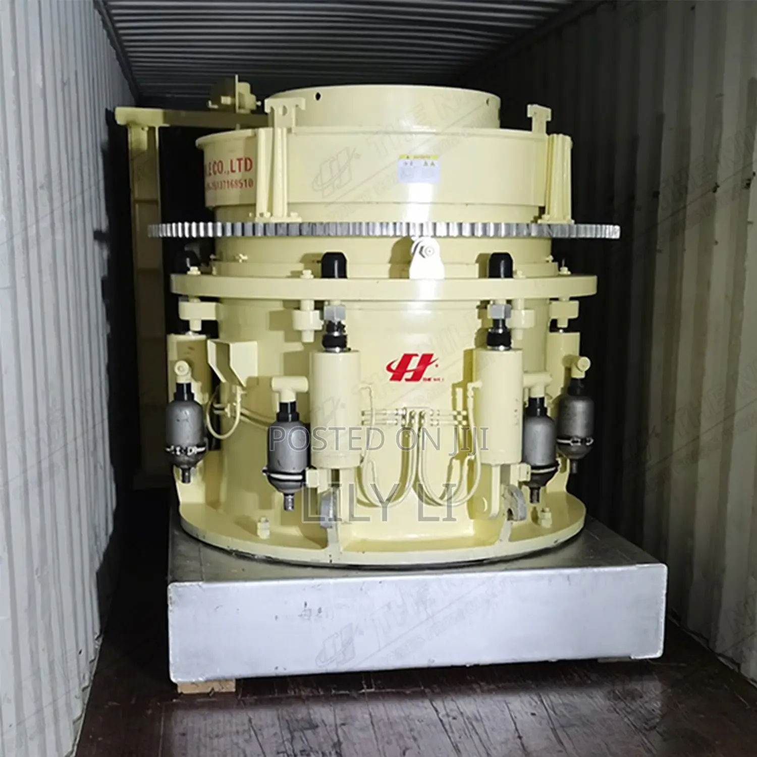Industrial Multi Cylinder Cone Crusher Layer Crushing Superior Shape