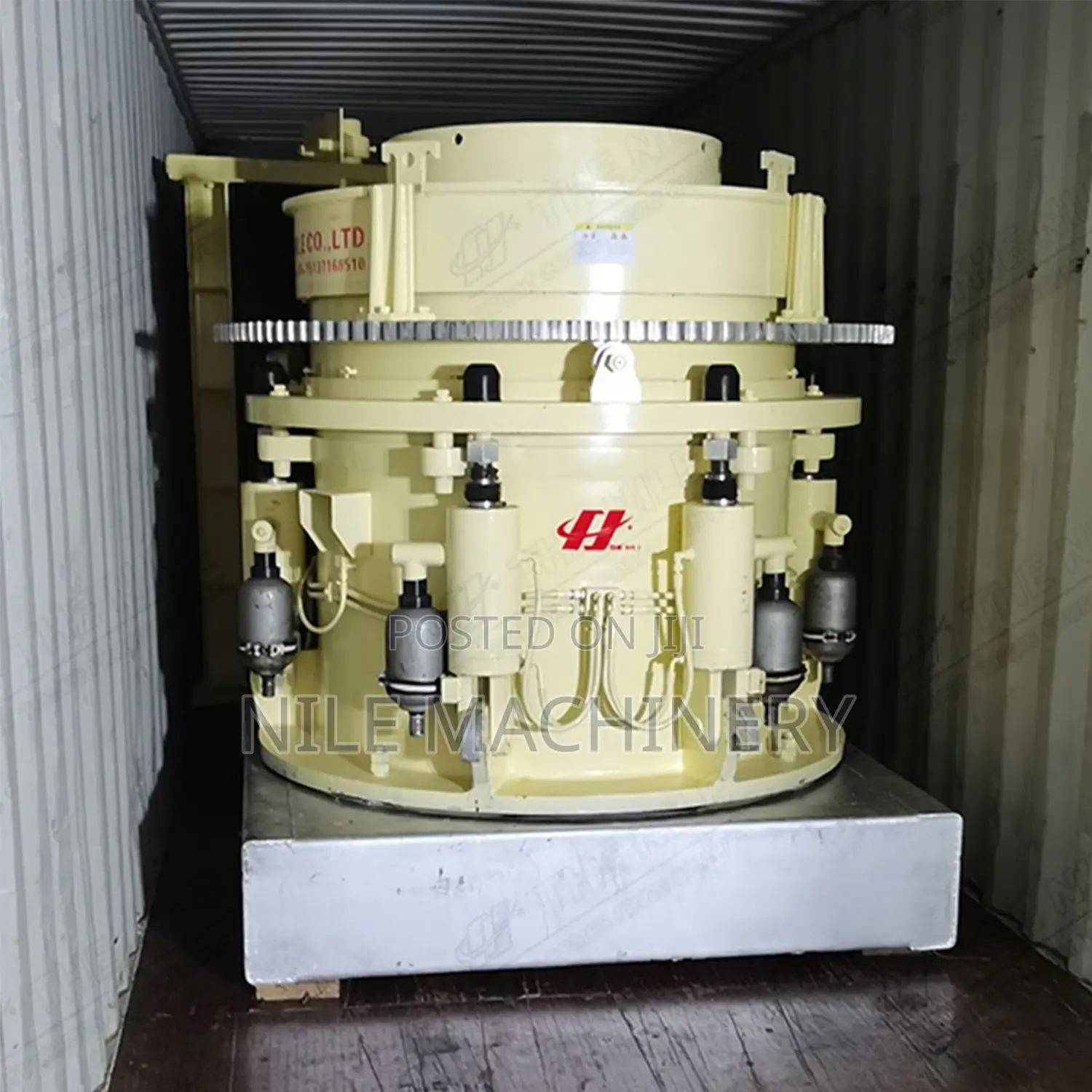 Industrial Multi Cylinder Cone Crusher Layer Crushing Superior Shape