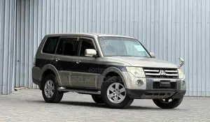 Mitsubishi Pajero 2008 Gold