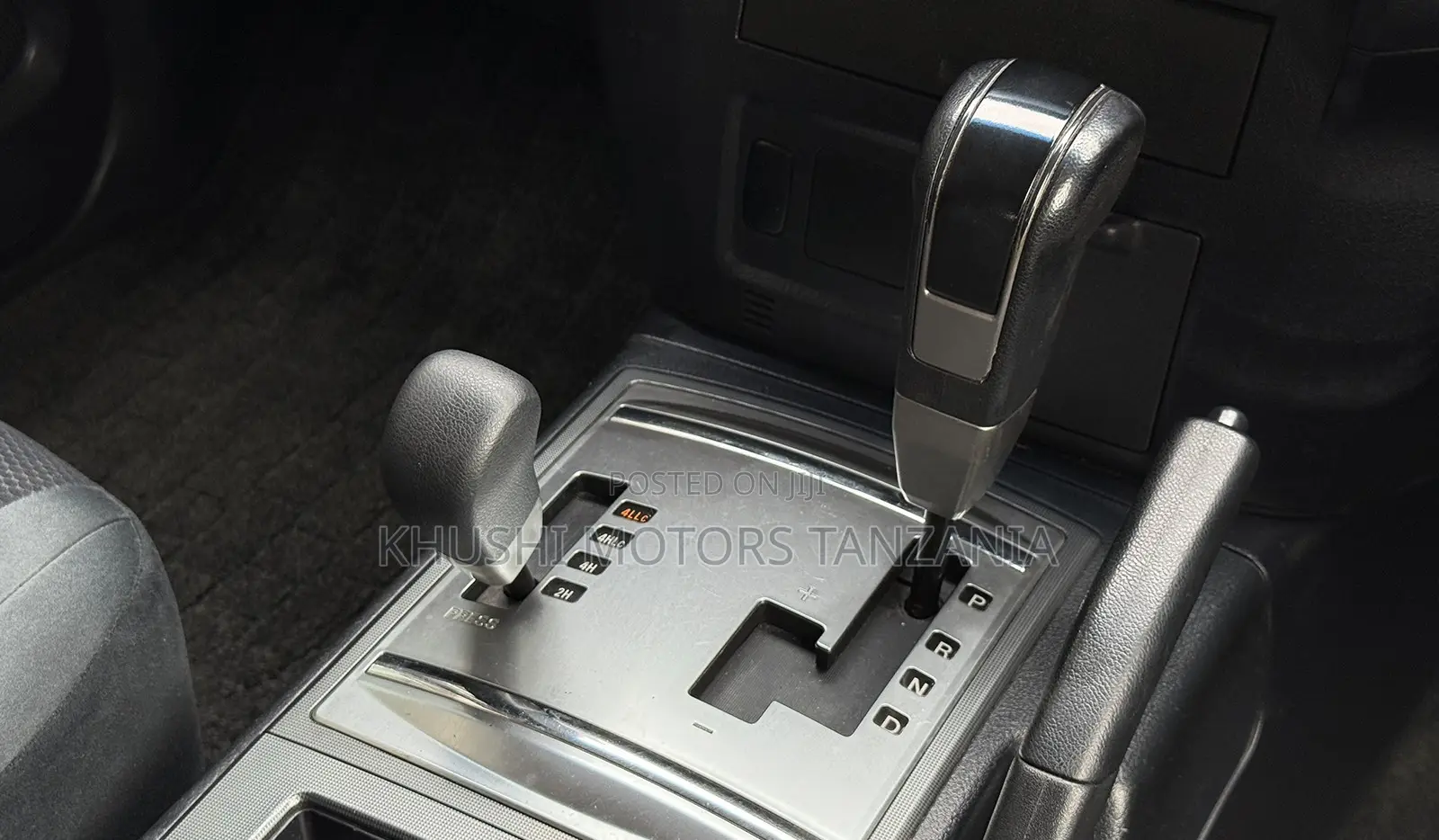 Mitsubishi Pajero 2008 Gold