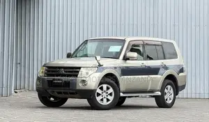 Mitsubishi Pajero 2008 Gold