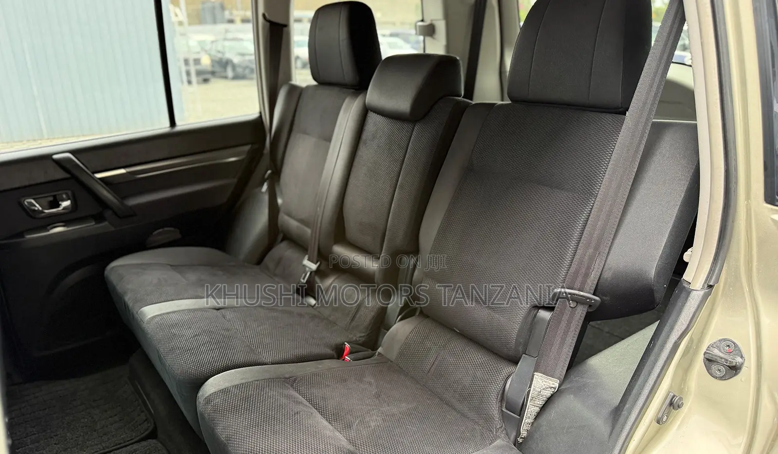 Mitsubishi Pajero 2008 Gold
