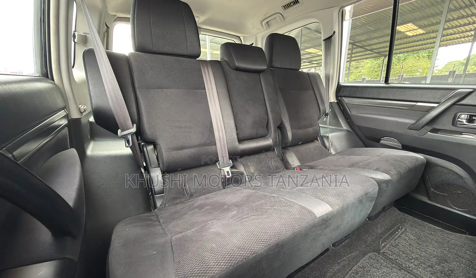 Mitsubishi Pajero 2008 Gold