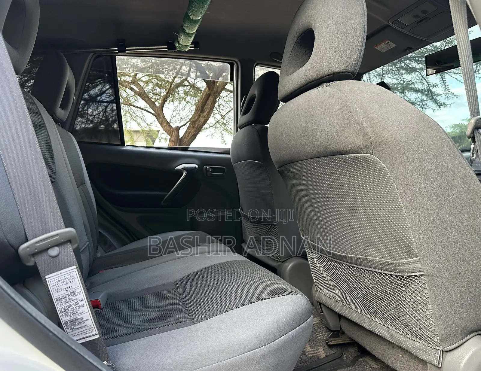 Toyota RAV4 Automatic 2000 White