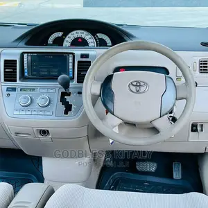 Toyota Raum 2003 Silver