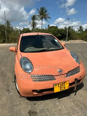 Nissan March 2006 Orange