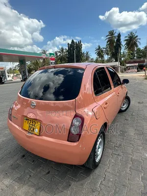 Nissan March 2006 Orange