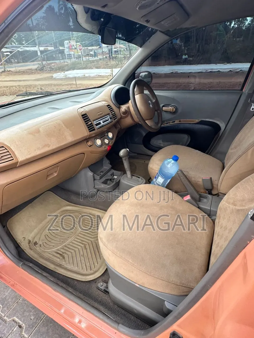 Nissan March 2006 Orange