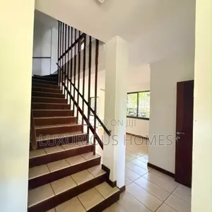 4bdrm Villa in Oyster Bay for rent
