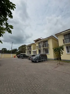 Furnished 2bdrm Apartment in Oyster Bay for rent